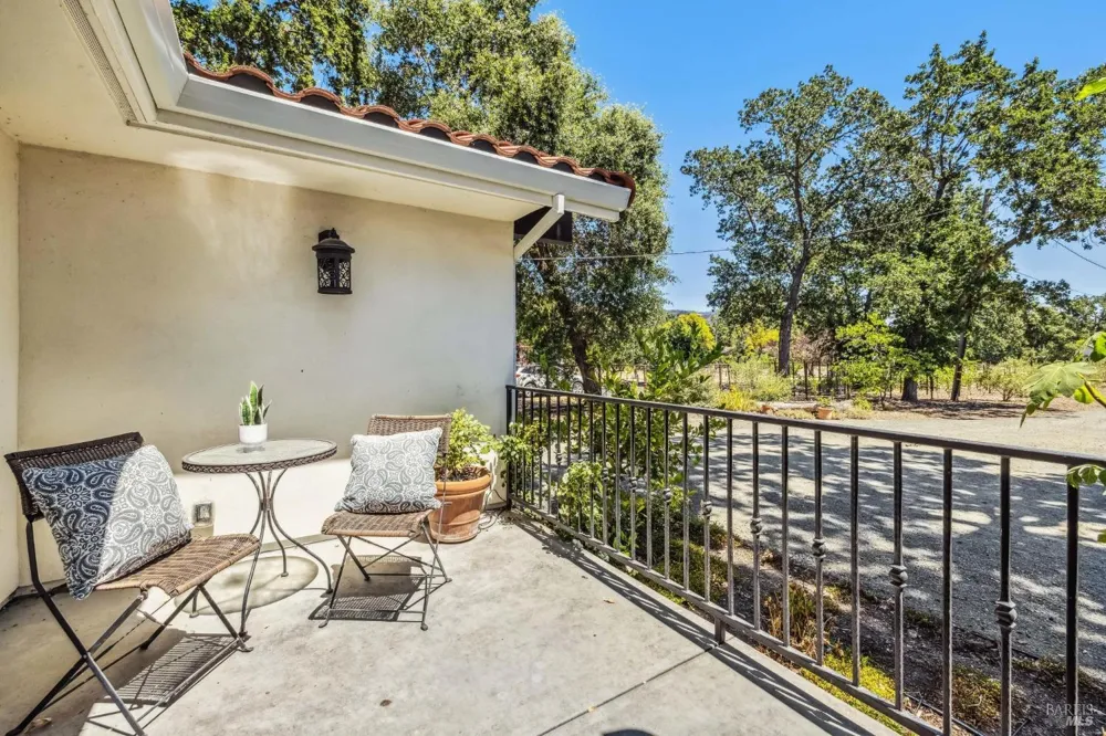 1929 Mora Avenue Calistoga, CA 94515