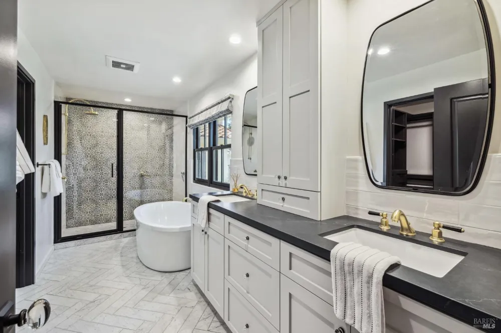 1929 Mora Avenue Calistoga, CA 94515