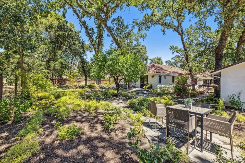 1929 Mora Avenue Calistoga, CA 94515