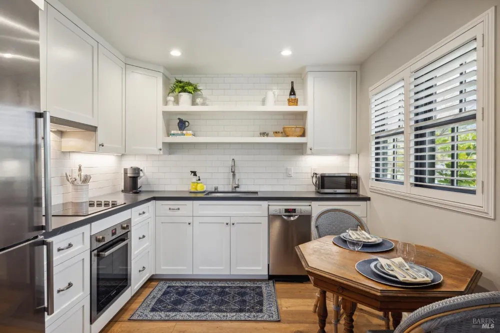 1929 Mora Avenue Calistoga, CA 94515