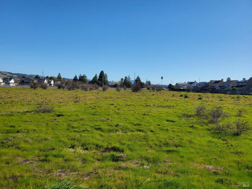 2318 Francisco Avenue Santa Rosa, CA 95403