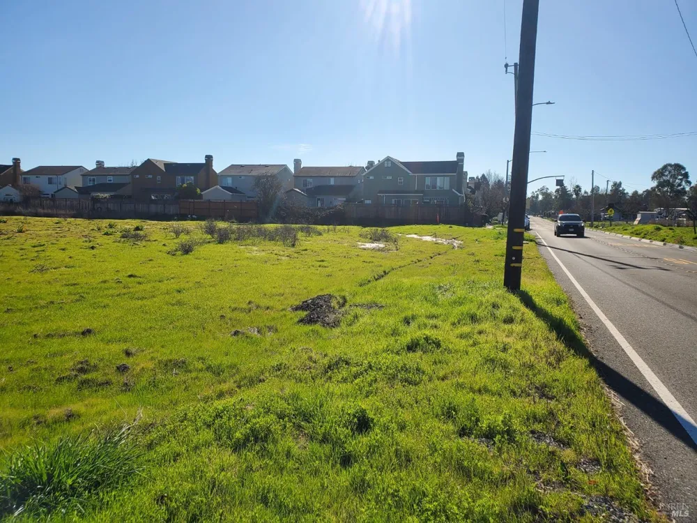 2318 Francisco Avenue Santa Rosa, CA 95403