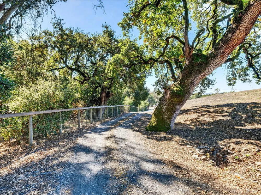 5200 Petaluma Hill Road Santa Rosa, CA 95404
