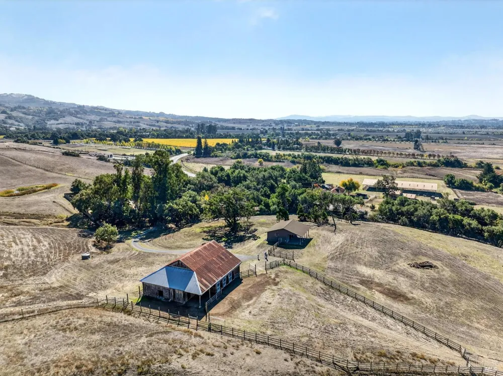 5200 Petaluma Hill Road Santa Rosa, CA 95404