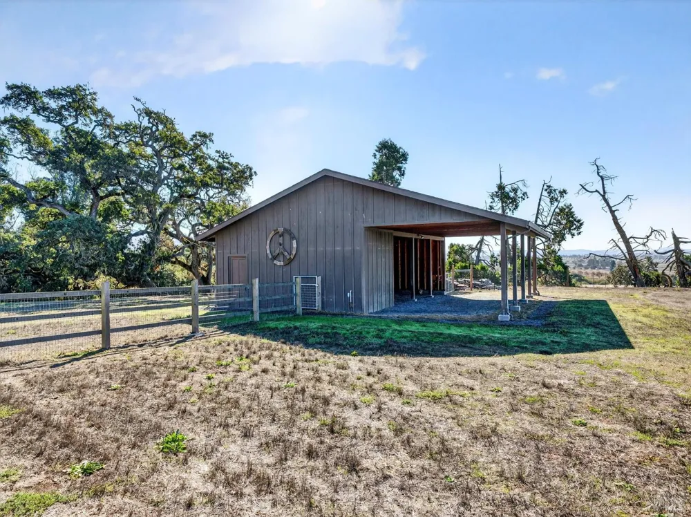 5200 Petaluma Hill Road Santa Rosa, CA 95404