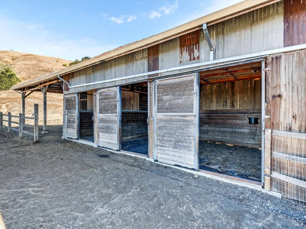 5200 Petaluma Hill Road Santa Rosa, CA 95404