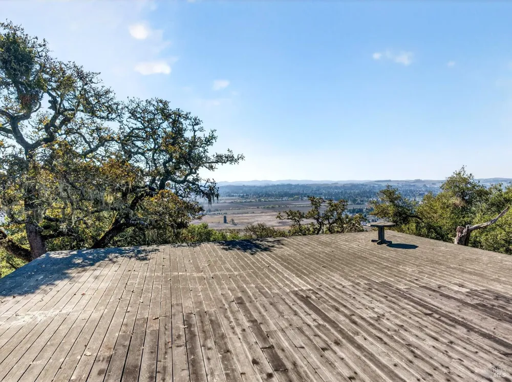 5200 Petaluma Hill Road Santa Rosa, CA 95404