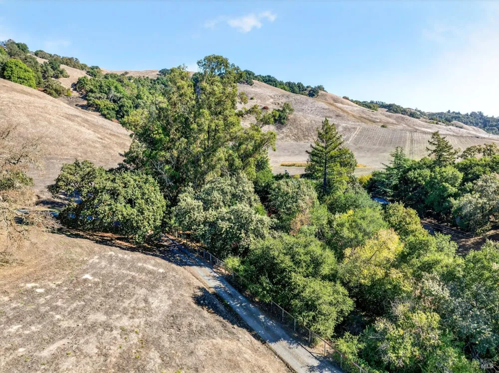 5200 Petaluma Hill Road Santa Rosa, CA 95404