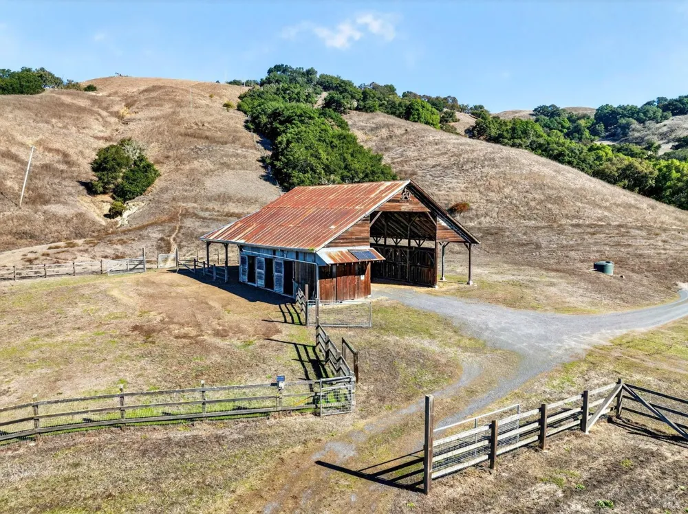 5200 Petaluma Hill Road Santa Rosa, CA 95404