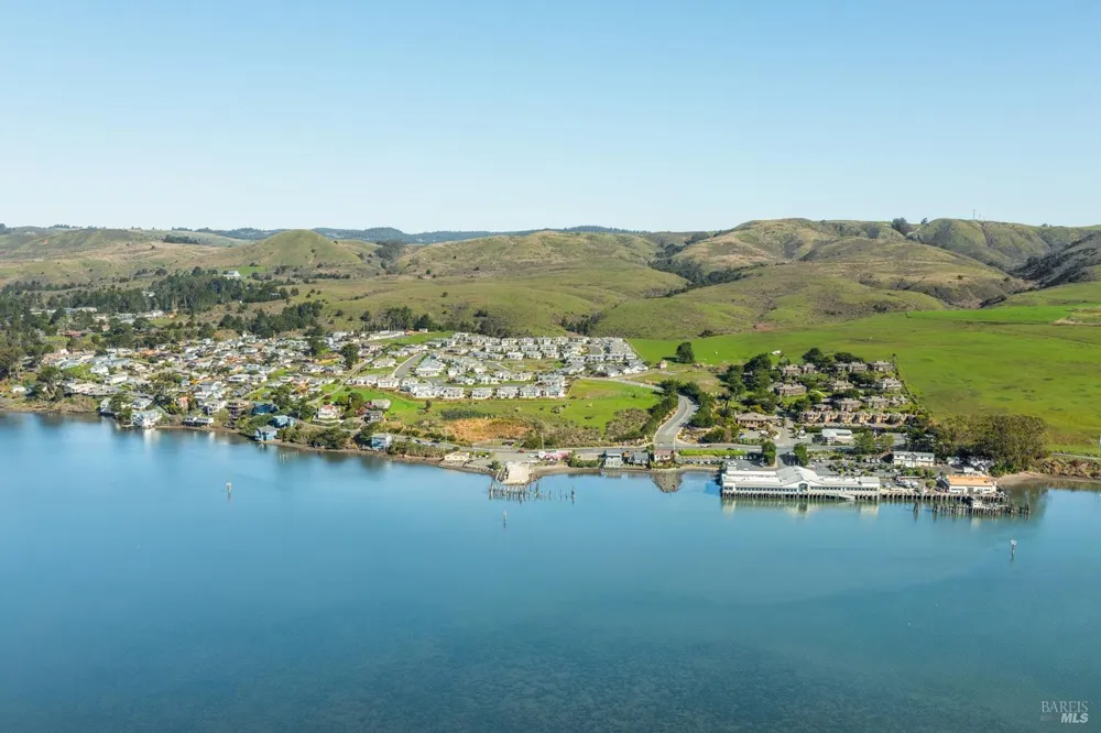 153 Harbor View Way Bodega Bay, CA 94923