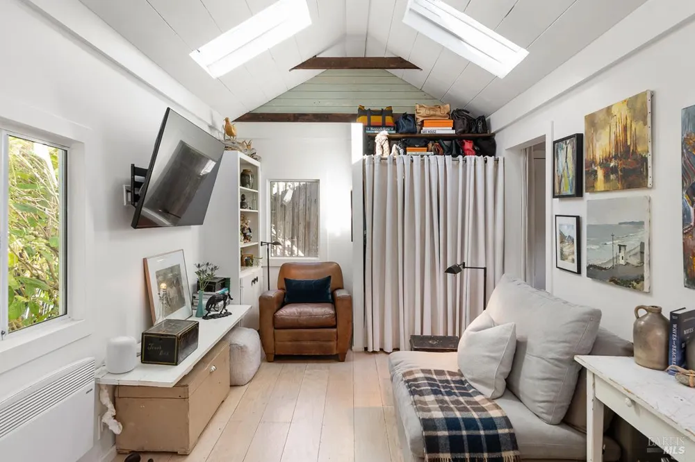 40 Arenal Avenue Stinson Beach, CA 94970