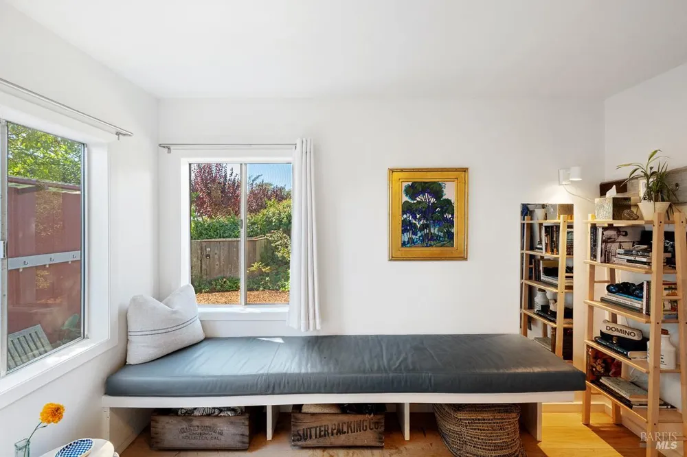 40 Arenal Avenue Stinson Beach, CA 94970