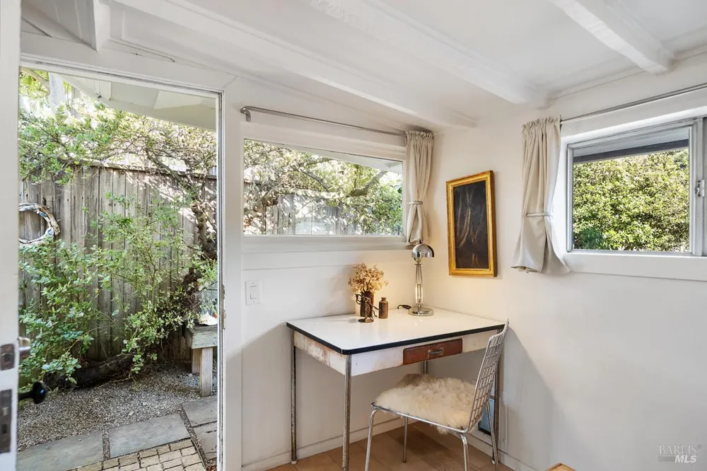 40 Arenal Avenue Stinson Beach, CA 94970