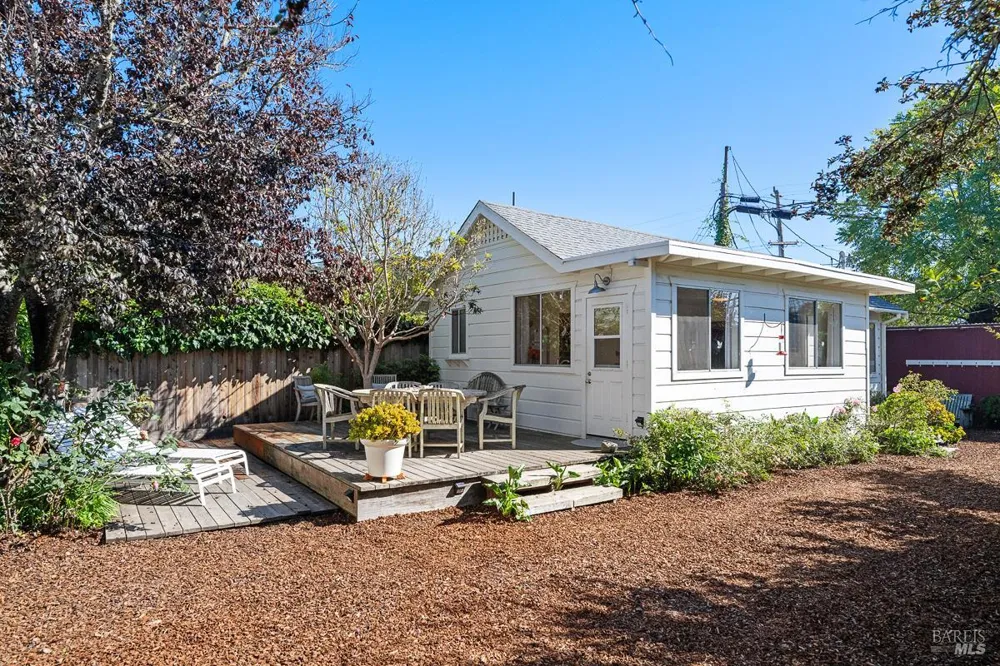 40 Arenal Avenue Stinson Beach, CA 94970