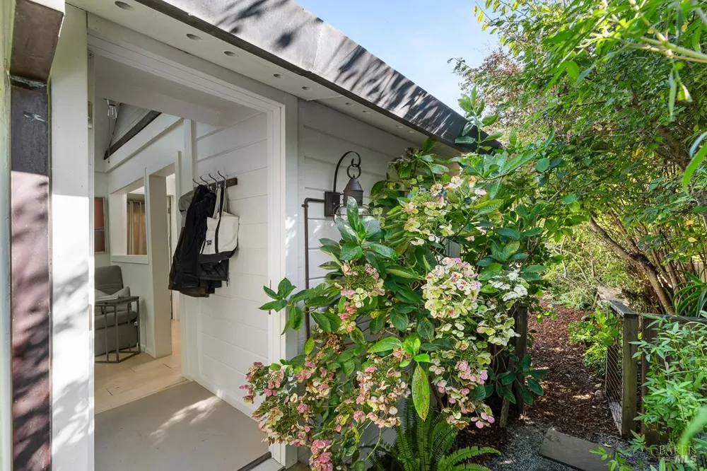40 Arenal Avenue Stinson Beach, CA 94970