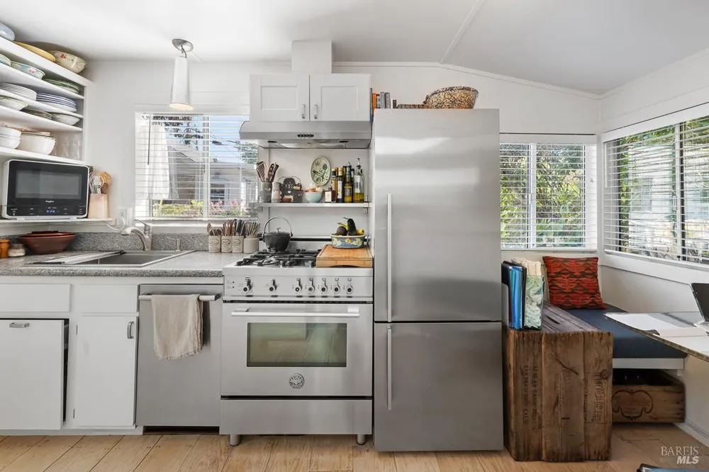 40 Arenal Avenue Stinson Beach, CA 94970