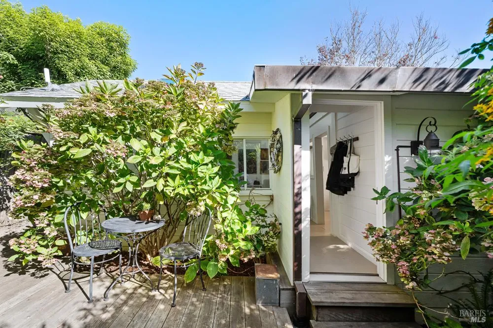 40 Arenal Avenue Stinson Beach, CA 94970
