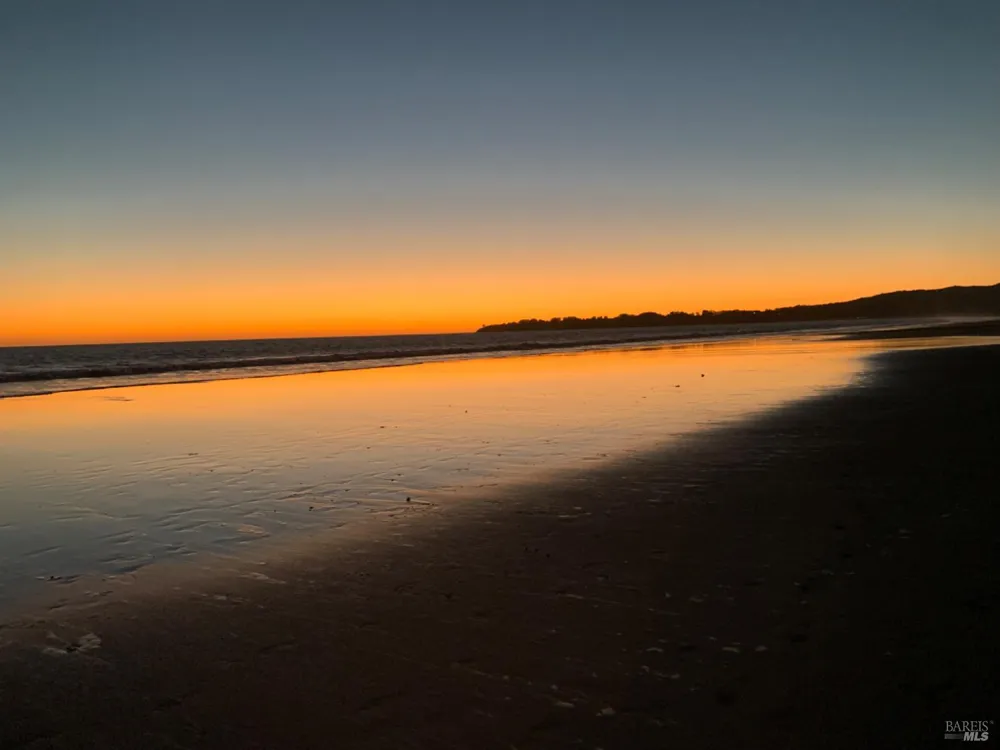 40 Arenal Avenue Stinson Beach, CA 94970