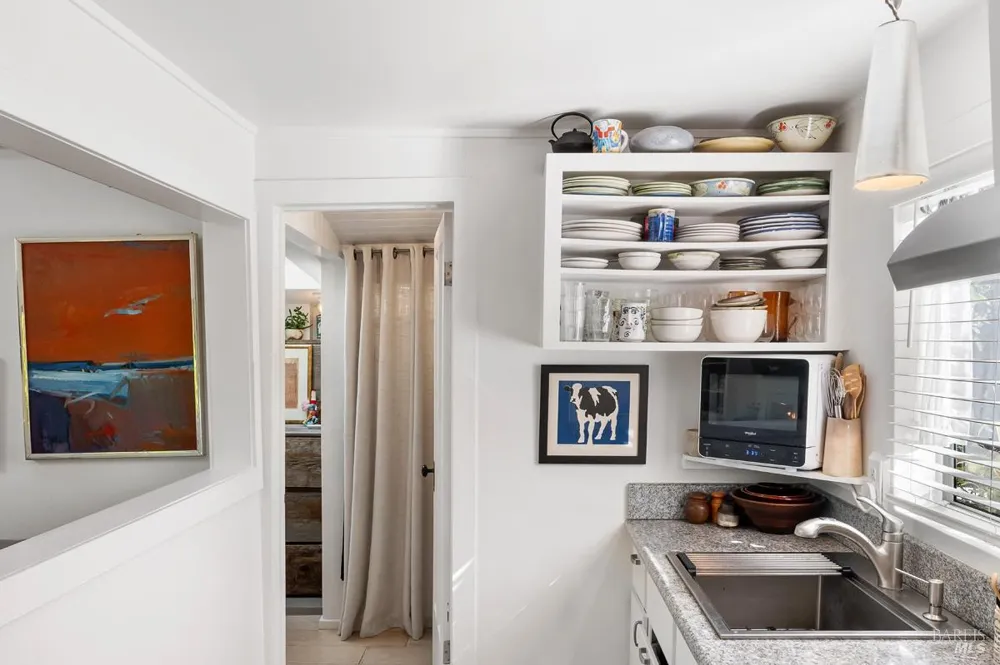 40 Arenal Avenue Stinson Beach, CA 94970