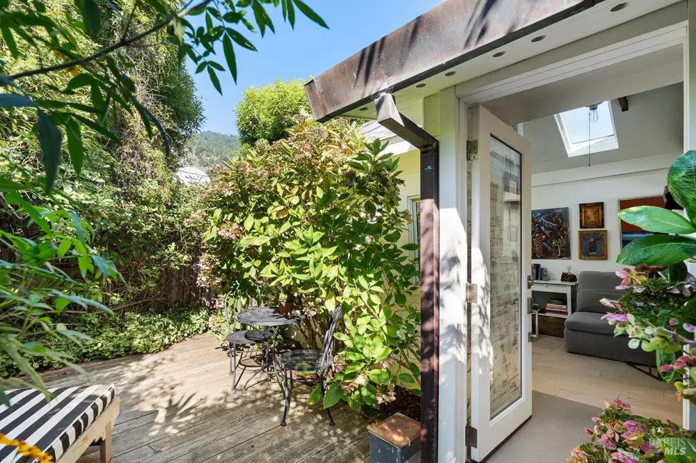 40 Arenal Avenue Stinson Beach, CA 94970