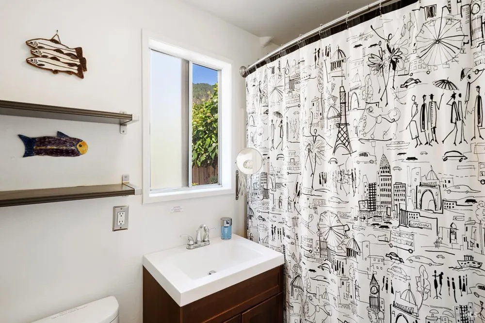 40 Arenal Avenue Stinson Beach, CA 94970