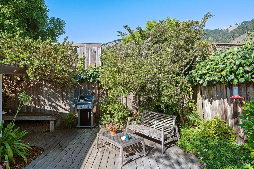 40 Arenal Avenue Stinson Beach, CA 94970