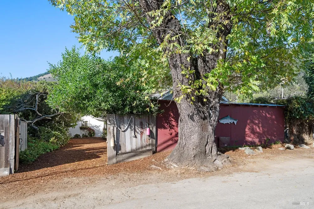 40 Arenal Avenue Stinson Beach, CA 94970