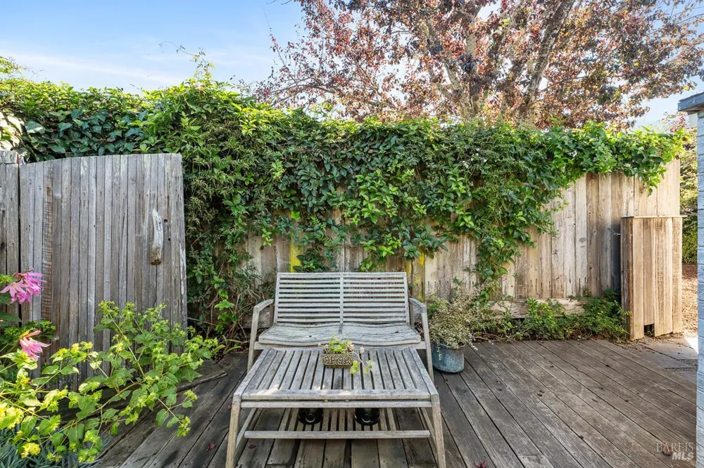 40 Arenal Avenue Stinson Beach, CA 94970