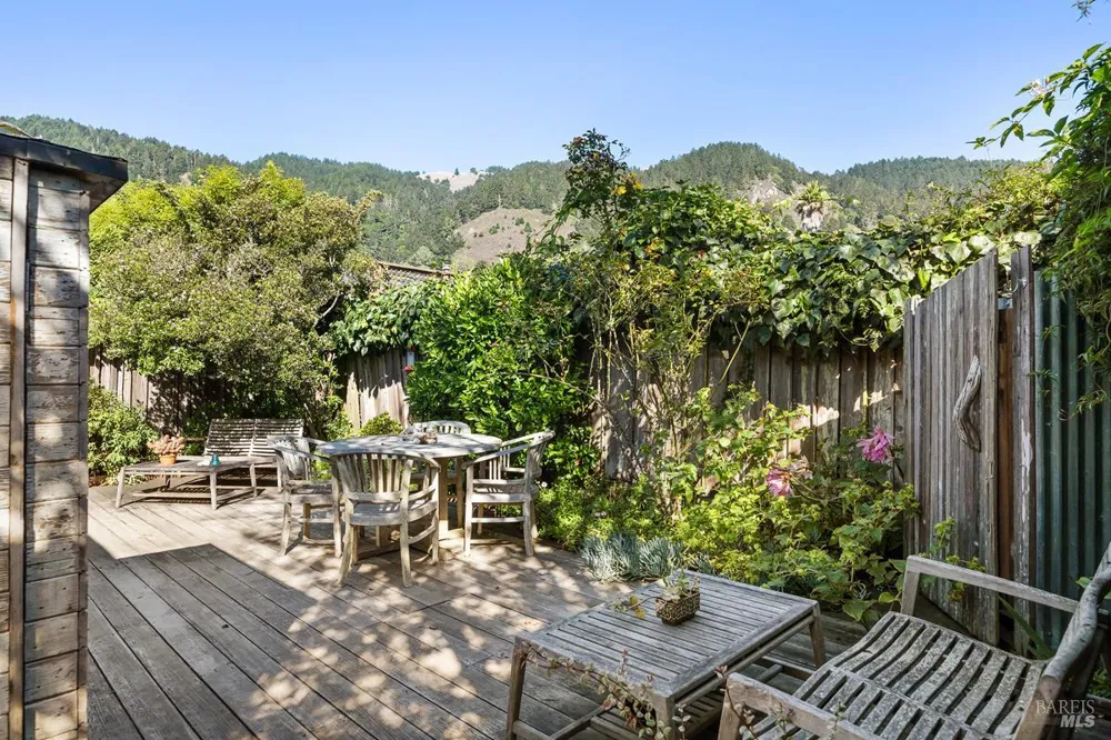 40 Arenal Avenue Stinson Beach, CA 94970
