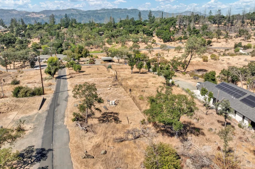 110 Pine Place St. Helena, CA 94574