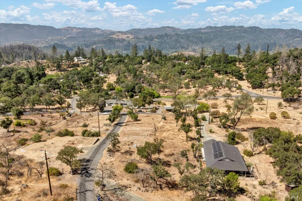 110 Pine Place St. Helena, CA 94574