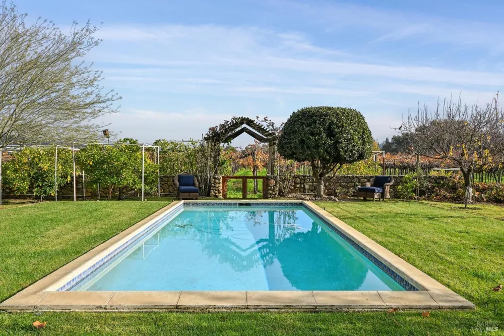 4188 Saint Helena Highway Calistoga, CA 94515