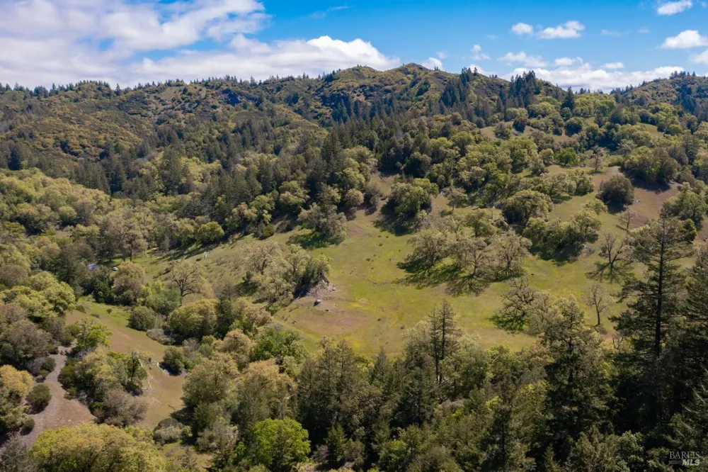 30131 Elkhorn Road Yorkville, CA 95494