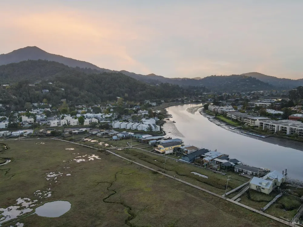 24 Boardwalk One Larkspur, CA 94939