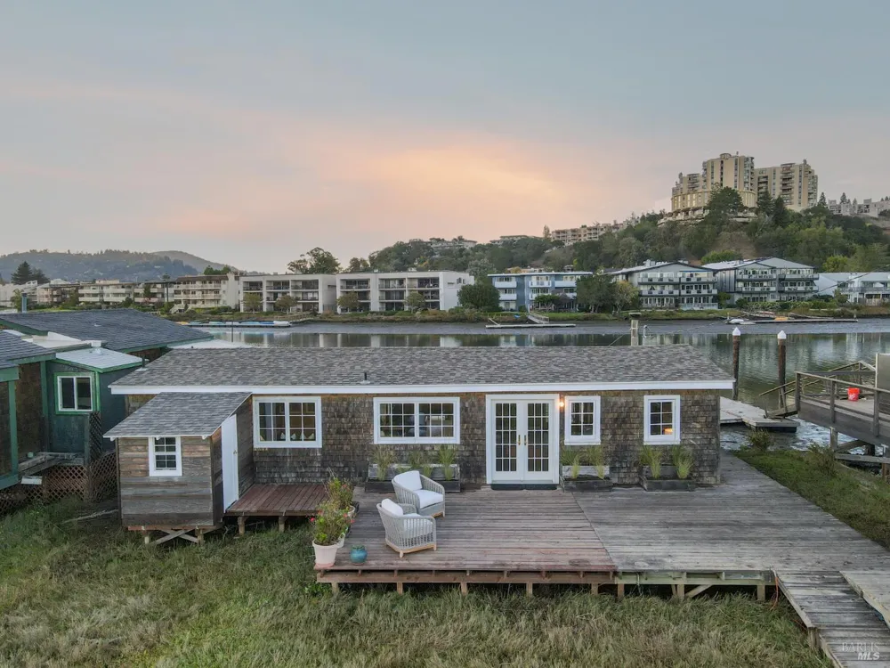 24 Boardwalk One Larkspur, CA 94939