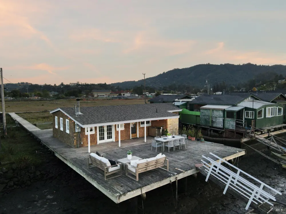 24 Boardwalk One Larkspur, CA 94939