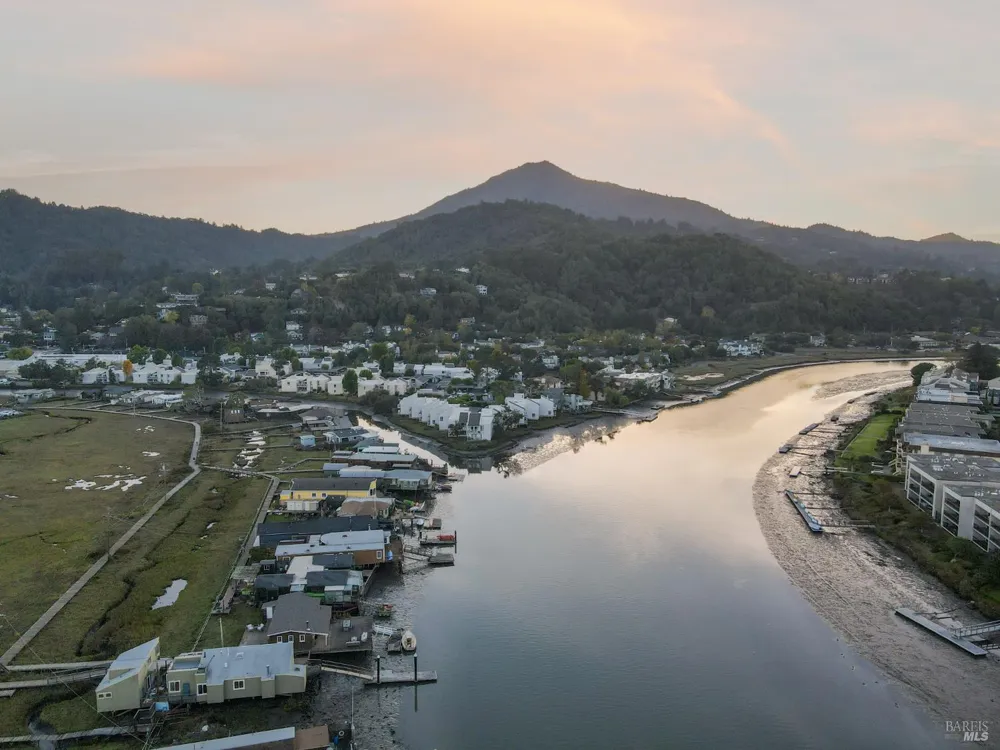 24 Boardwalk One Larkspur, CA 94939