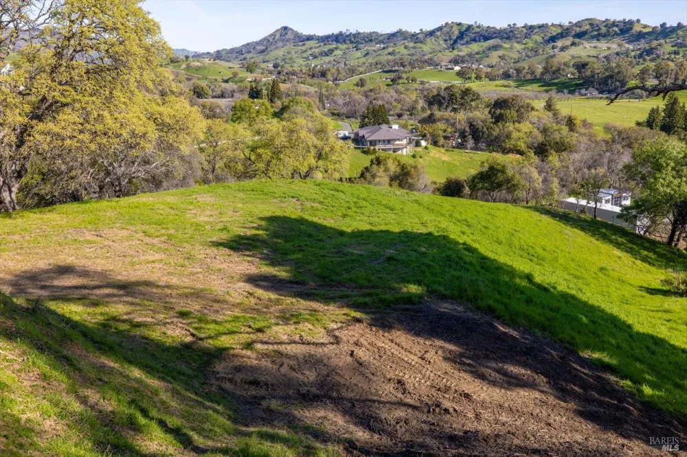 7031 Robindale Lane Vacaville, CA 95688