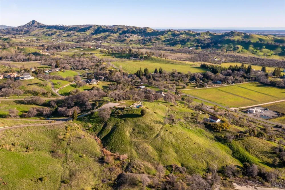 7031 Robindale Lane Vacaville, CA 95688