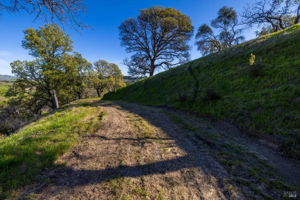 7031 Robindale Lane Vacaville, CA 95688