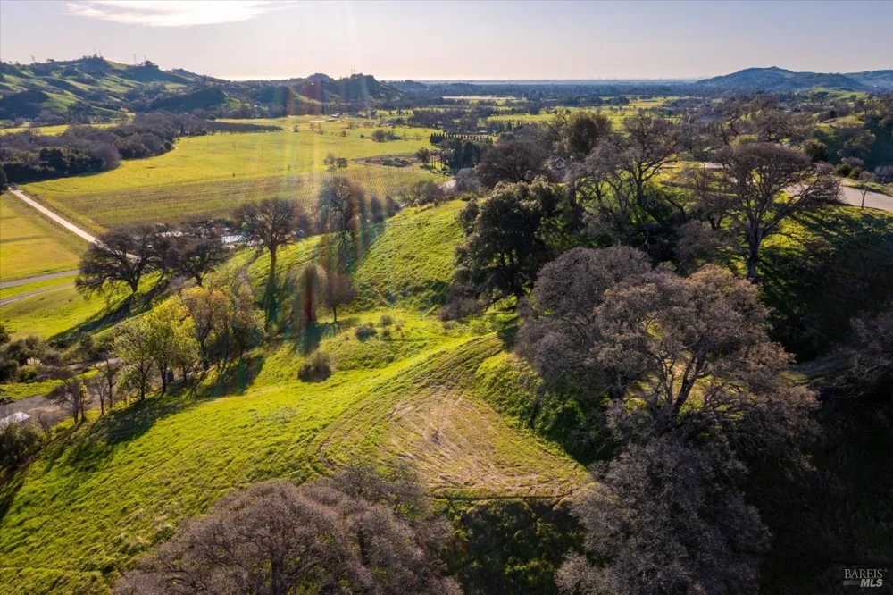 7031 Robindale Lane Vacaville, CA 95688