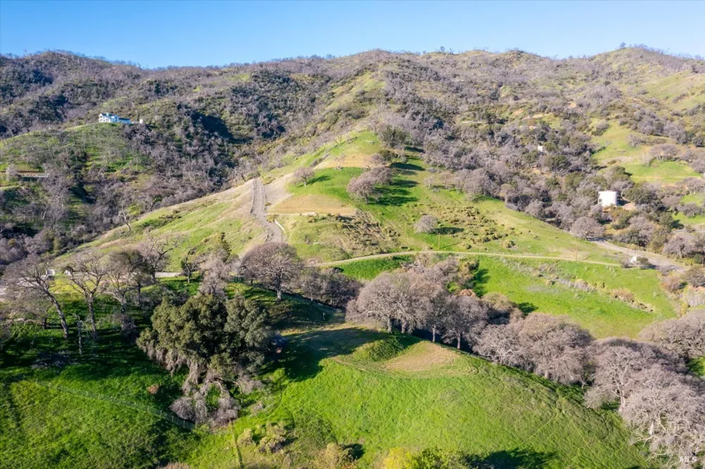 7031 Robindale Lane Vacaville, CA 95688
