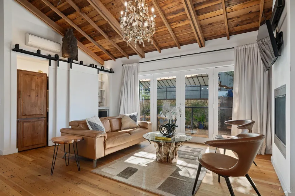 620 Brown Street Healdsburg, CA 95448