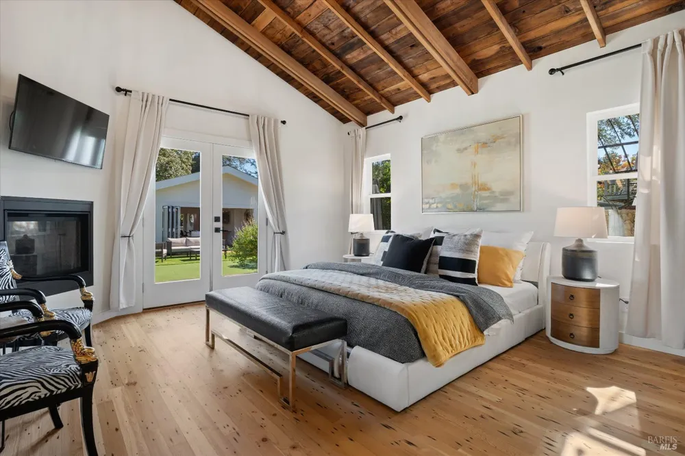 620 Brown Street Healdsburg, CA 95448