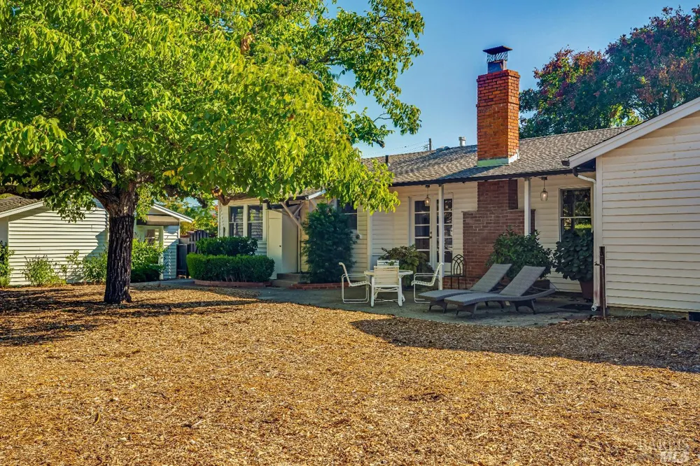 1234 Davis Lane St. Helena, CA 94574