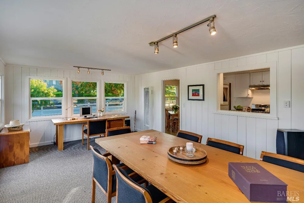 1234 Davis Lane St. Helena, CA 94574