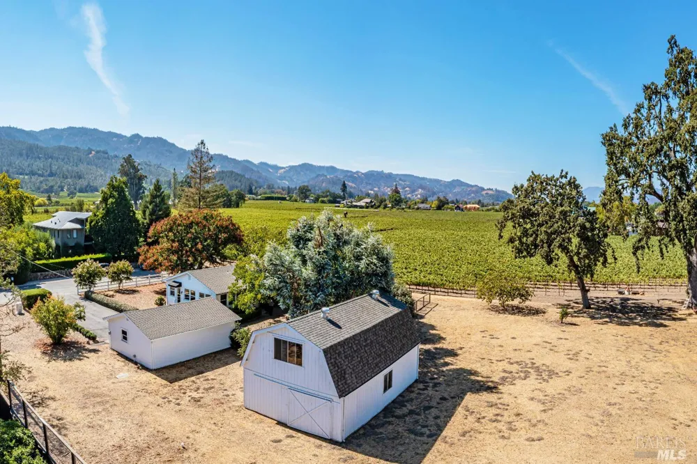 1234 Davis Lane St. Helena, CA 94574