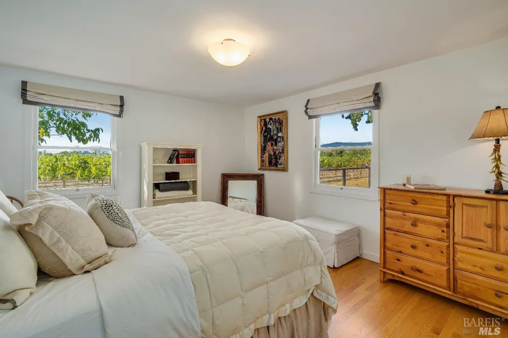 1234 Davis Lane St. Helena, CA 94574