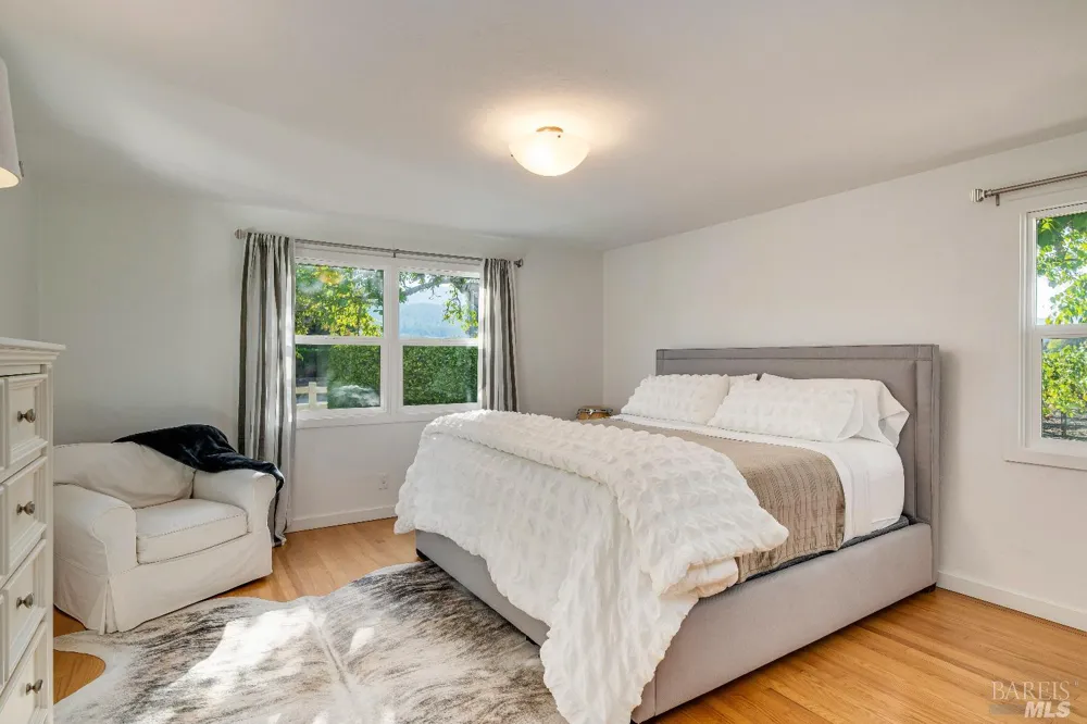 1234 Davis Lane St. Helena, CA 94574
