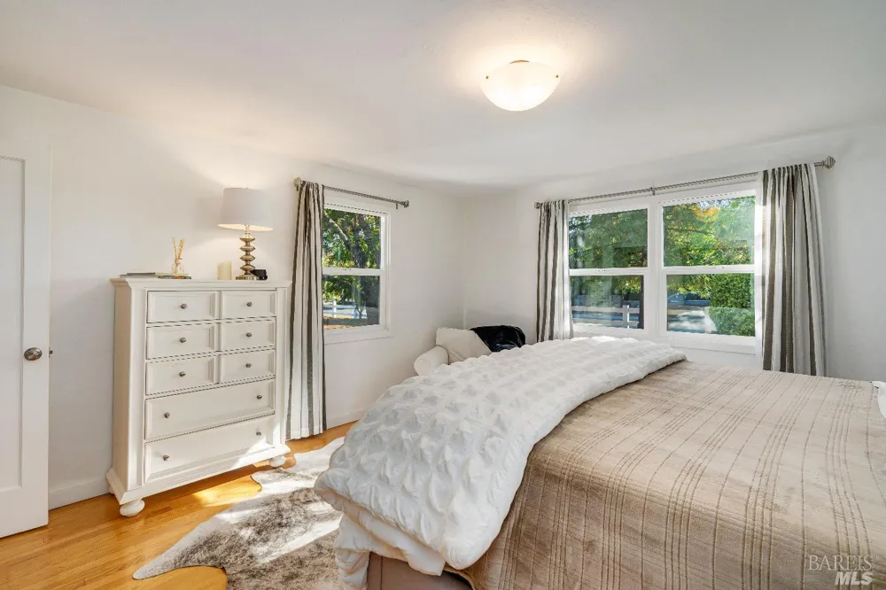 1234 Davis Lane St. Helena, CA 94574